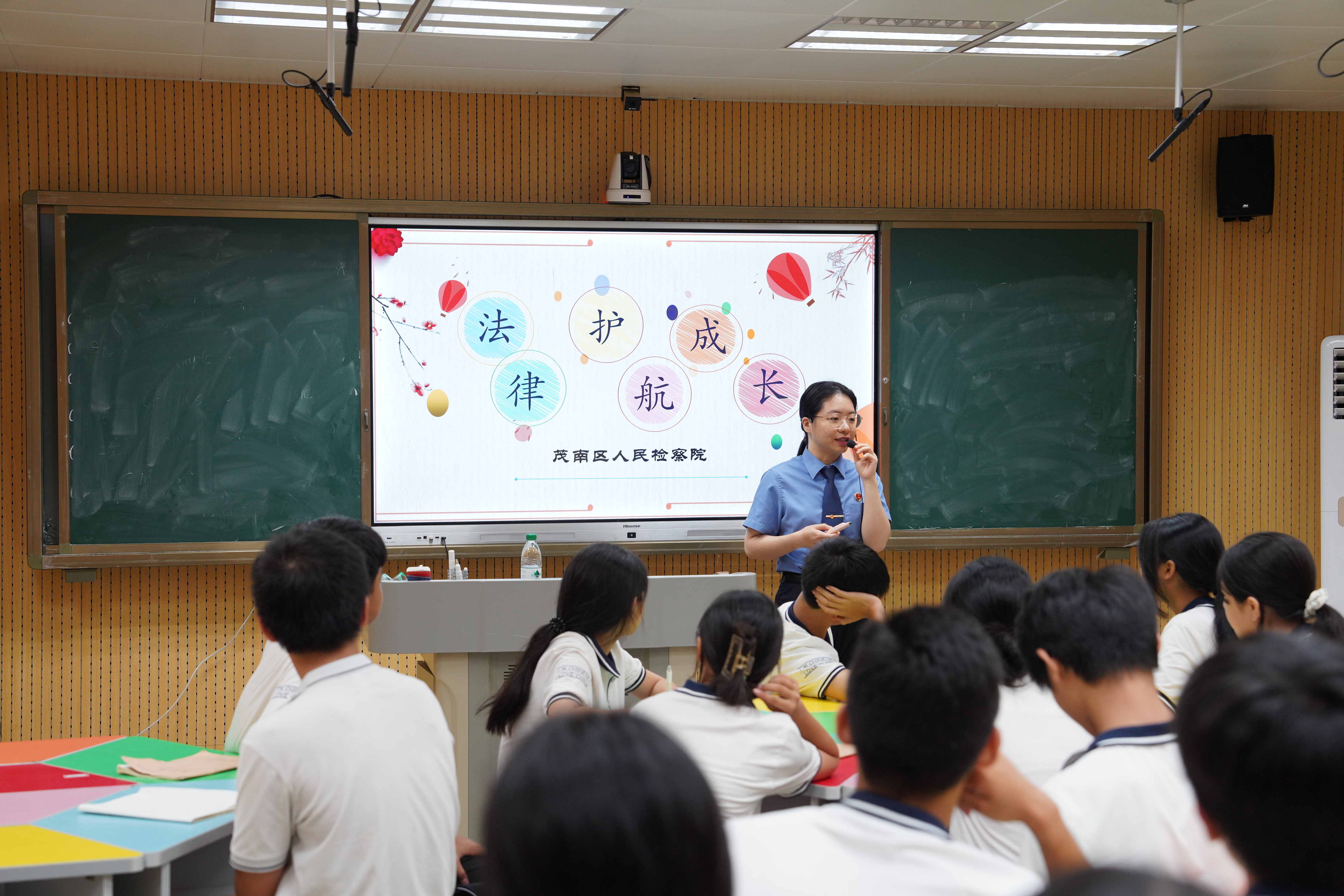 检察开放日 | 送法进乡村校园，守护未成年人成长